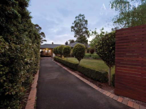 90 Autumn Crescent, Mount Eliza Sold by Abode Peninsula