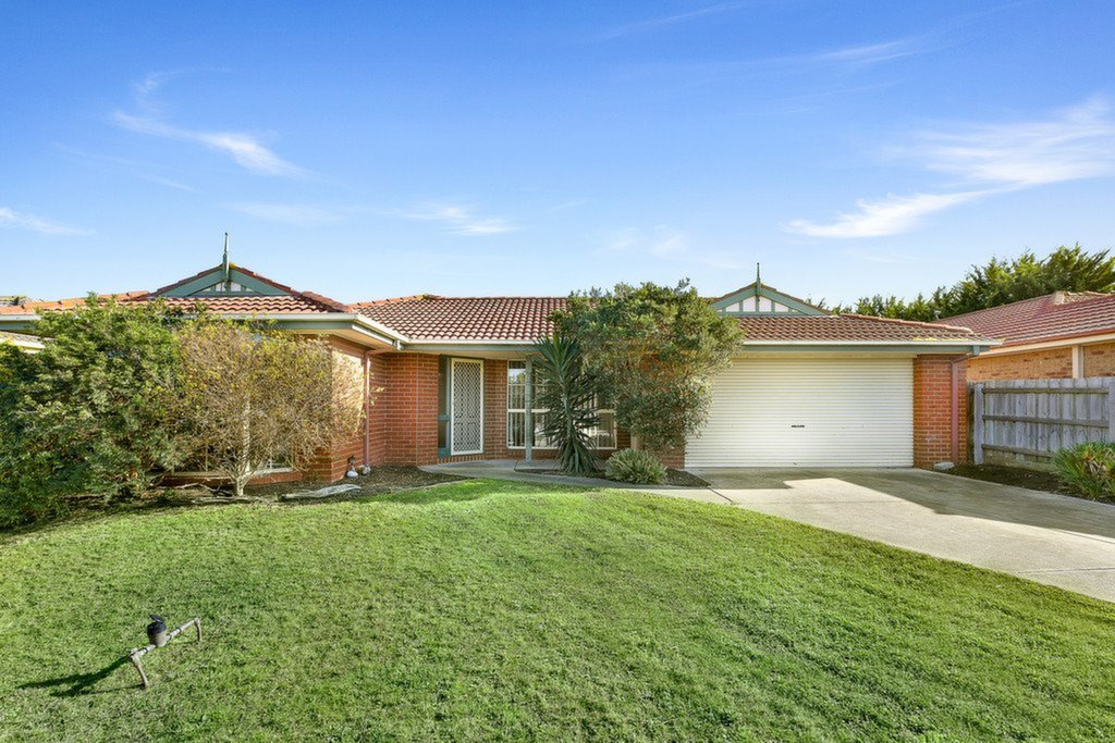 33 Wensleydale Drive, Mornington Leased by Abode Peninsula - image 1
