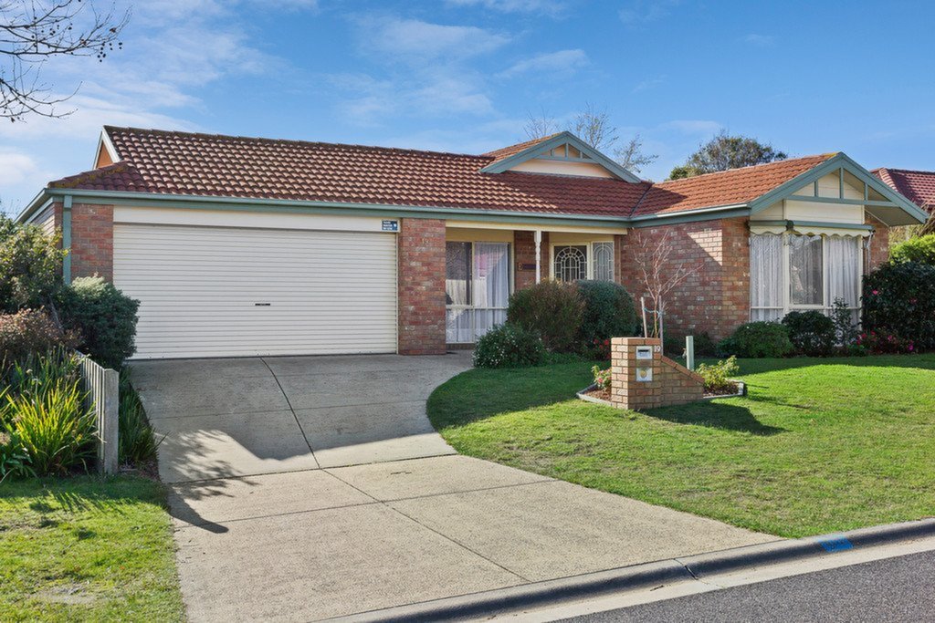 19 Hutchins Park Close, Mornington Sold by Abode Peninsula - image 1