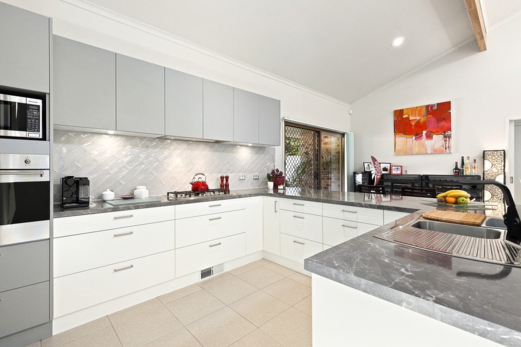 8 Robins Close, Mount Martha Sold by Abode Peninsula - image 3