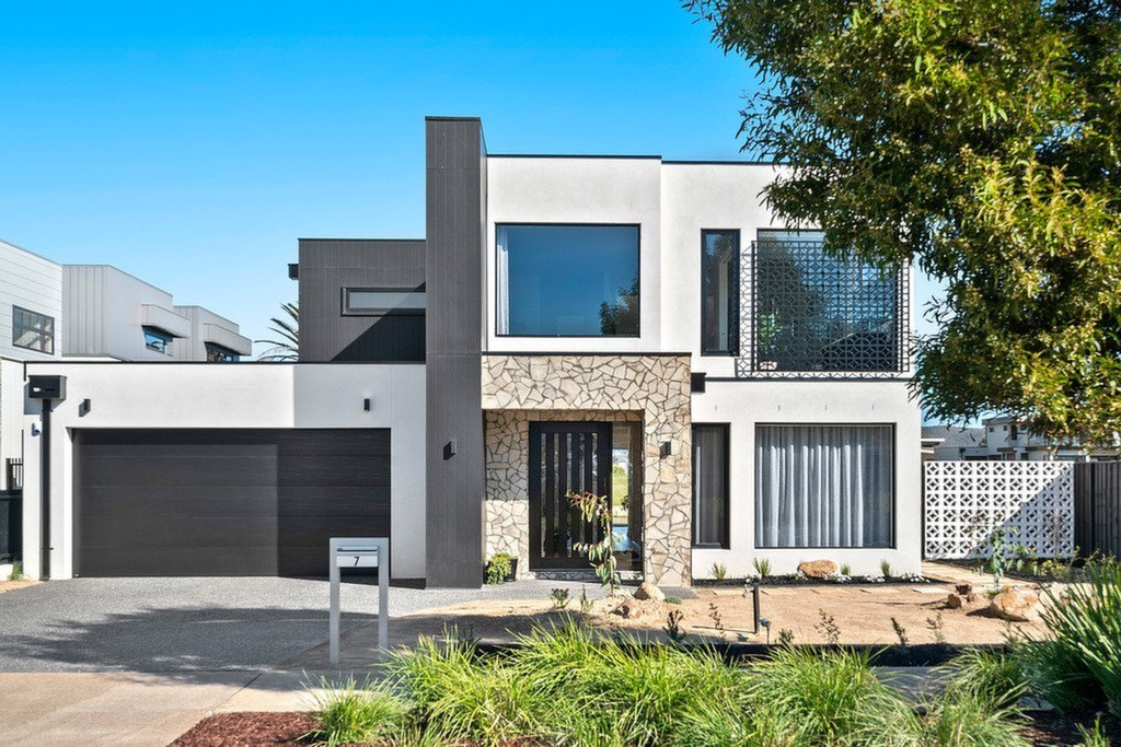 7 Brindabella Point, Safety Beach Sold by Abode Peninsula - image 1