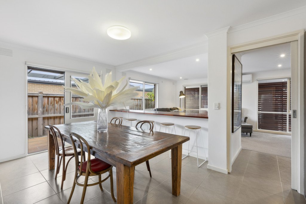 8 George Street, Mornington Sold by Abode Peninsula - image 3