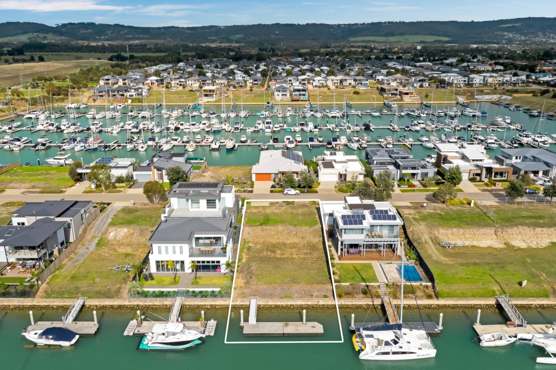 21 Helsal Point, Safety Beach Sold by Abode Peninsula - image 1