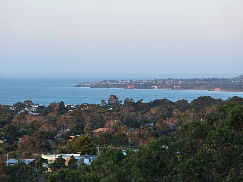 28 Headland Waters, Mount Martha Sold by Abode Peninsula - image 2