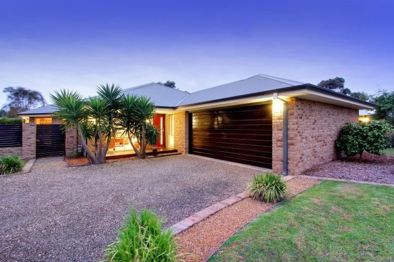 6 Chateaux Close, Mount Martha Sold by Abode Peninsula - image 1