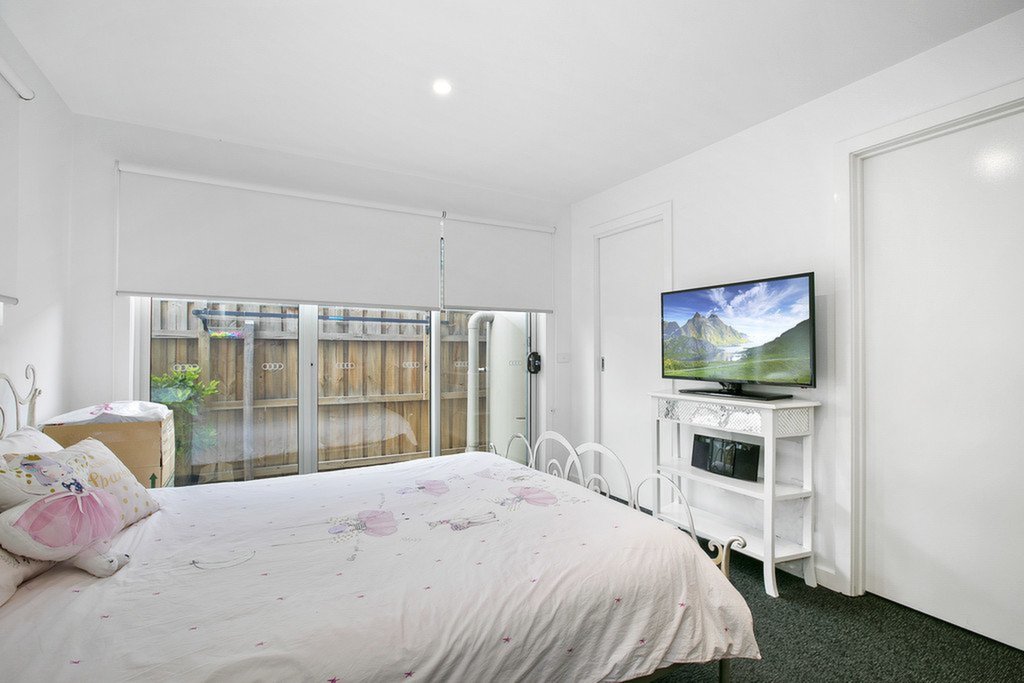 1/35 Dandenong Road East, Frankston Leased by Abode Peninsula - image 4