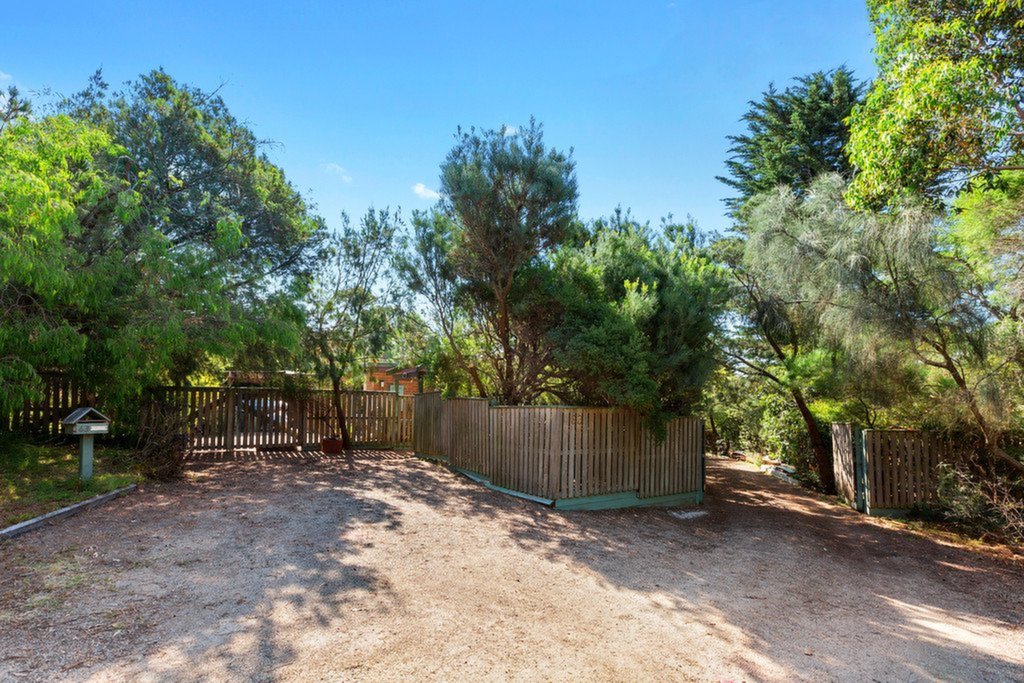 63 Scenic View Drive, Mount Martha Sold by Abode Peninsula - image 1