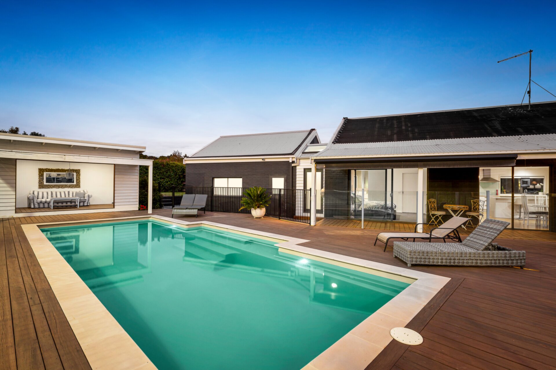 7 Benton Grange Drive, Mornington Sold by Abode Peninsula - image 1