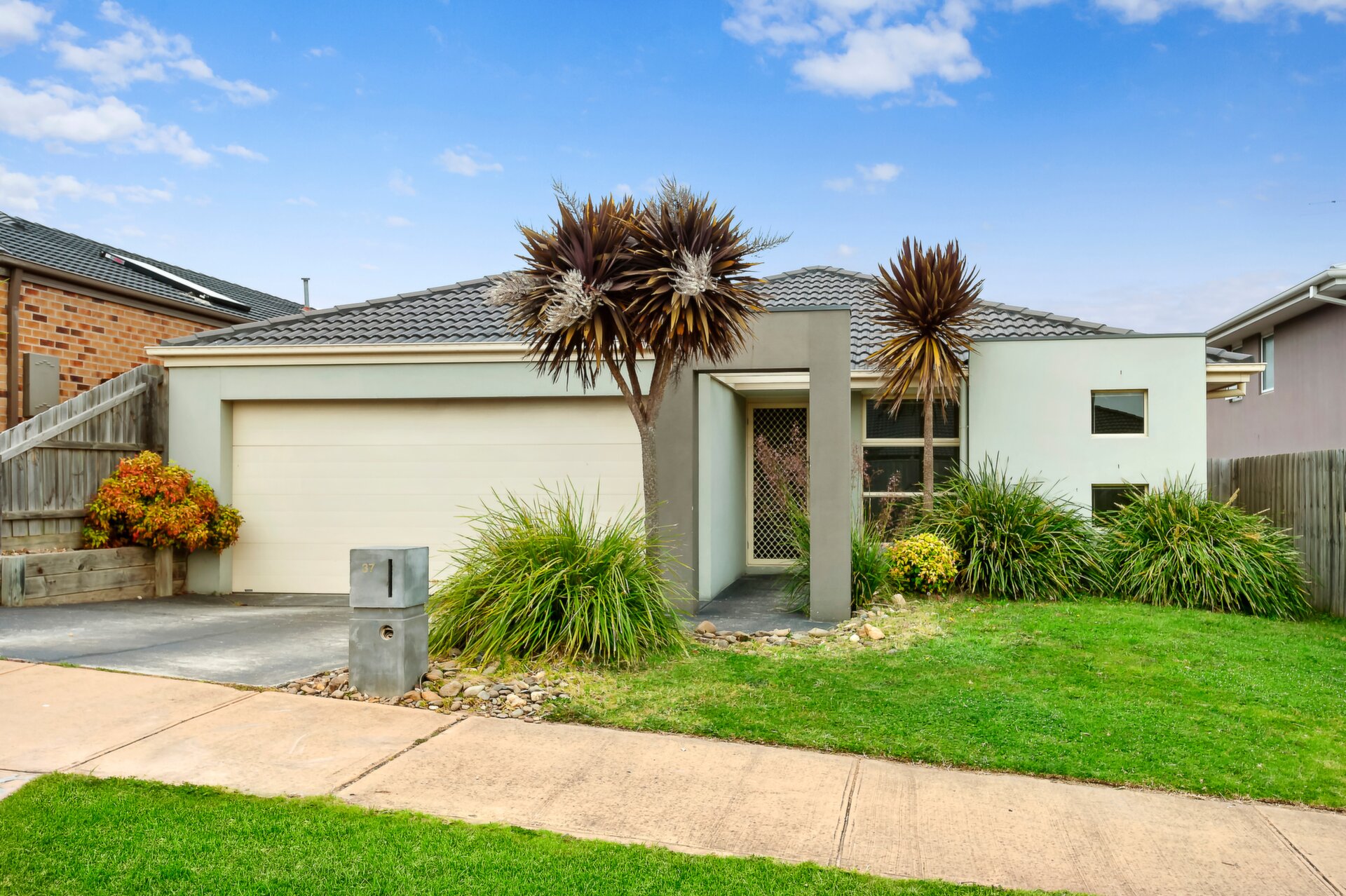 37 Marthas Ridge Drive, Mount Martha Sold by Abode Peninsula - image 1