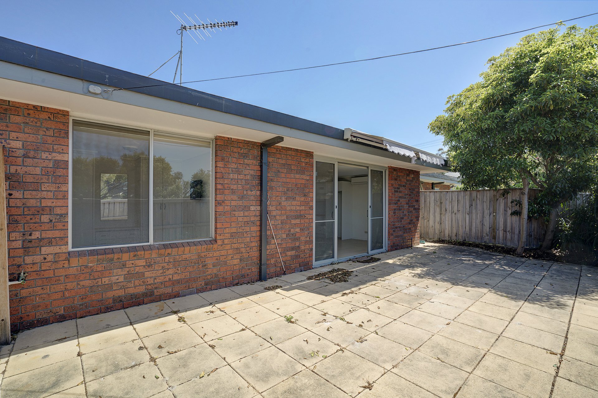 2/5 Joan Avenue, Dromana Leased by Abode Peninsula - image 1