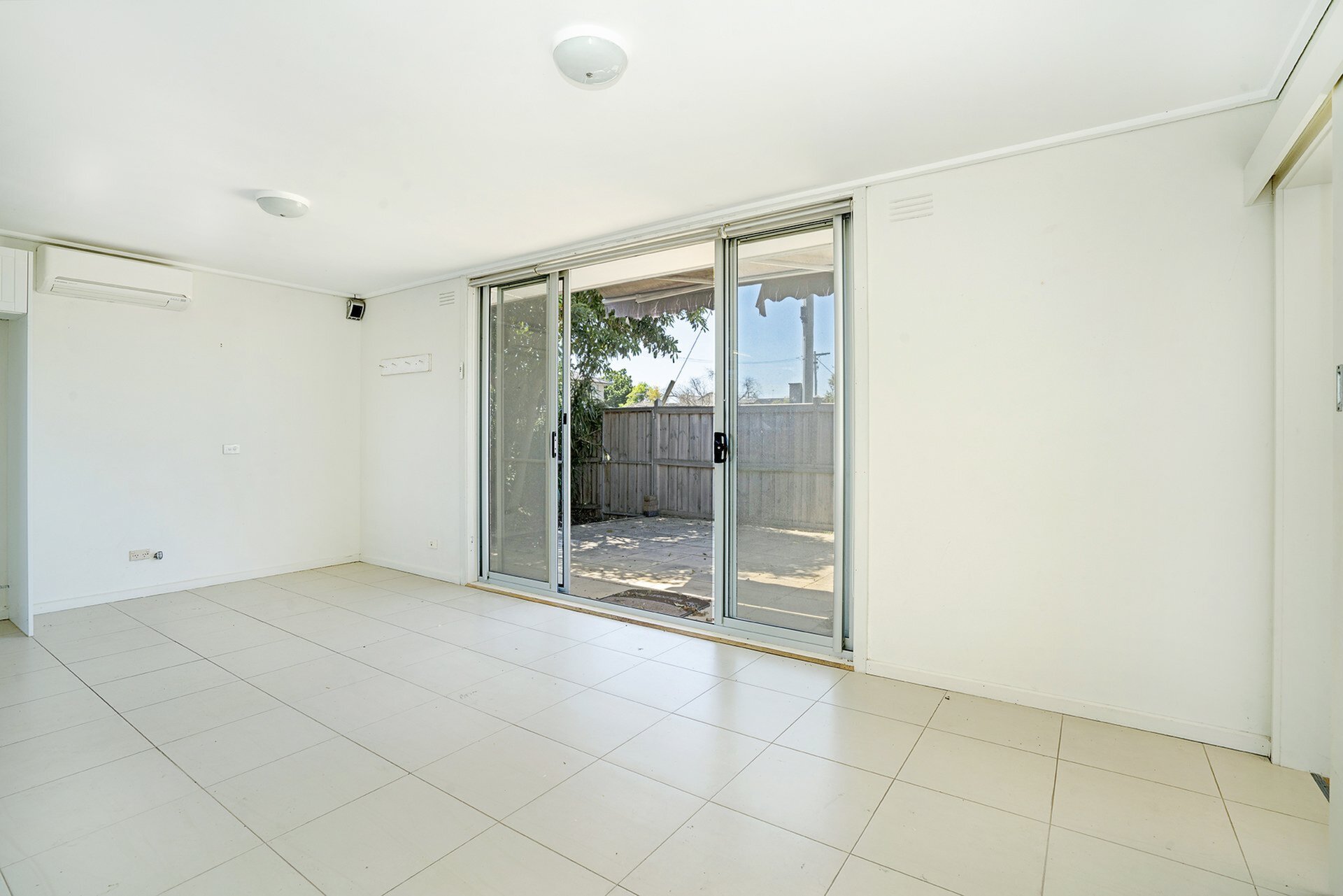 2/5 Joan Avenue, Dromana Leased by Abode Peninsula - image 4