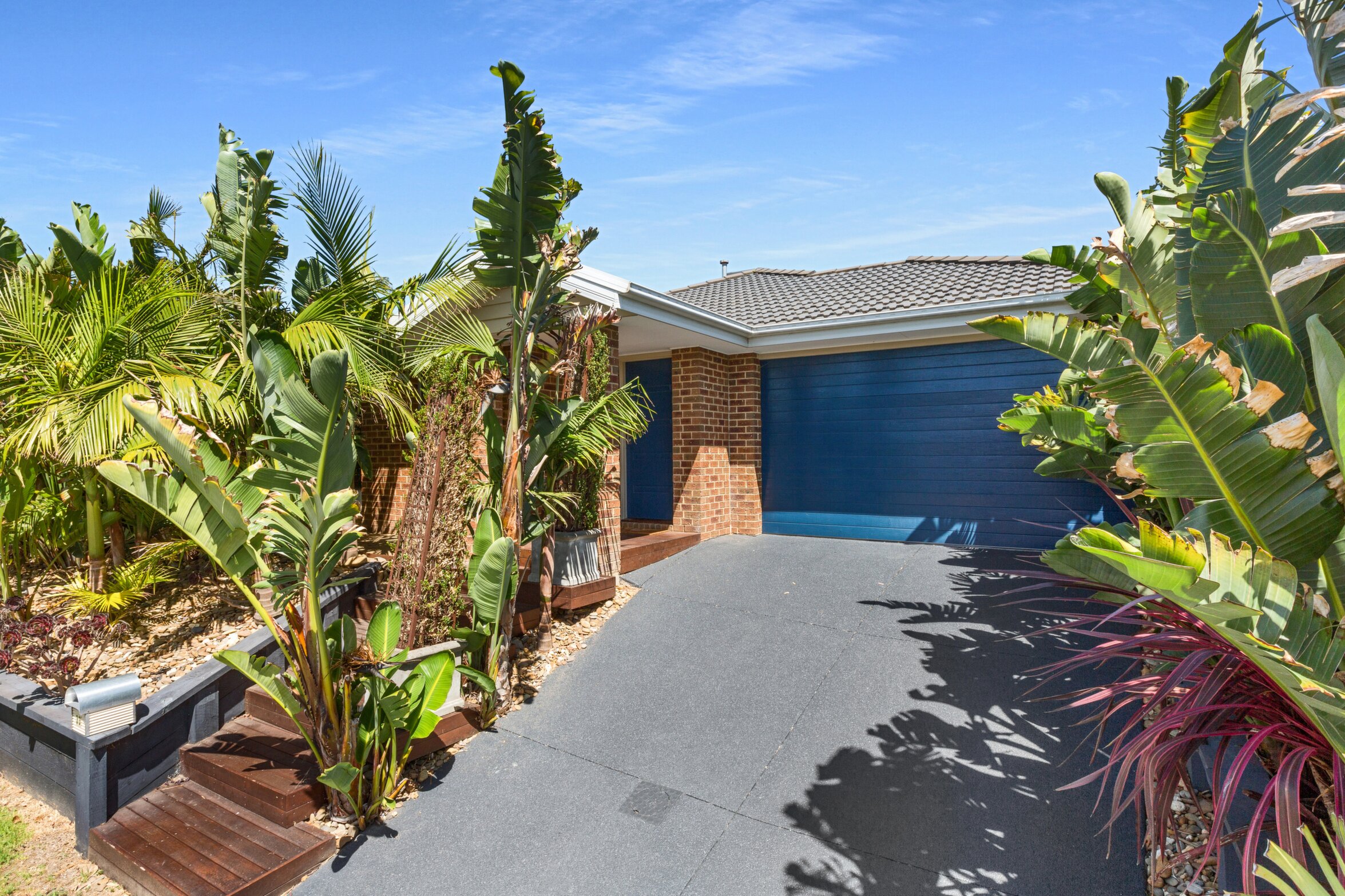 33 Elspeth Circuit, Mount Martha Sold by Abode Peninsula - image 1