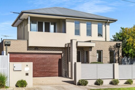 9 Surrey Street, Mornington Sold by Abode Peninsula