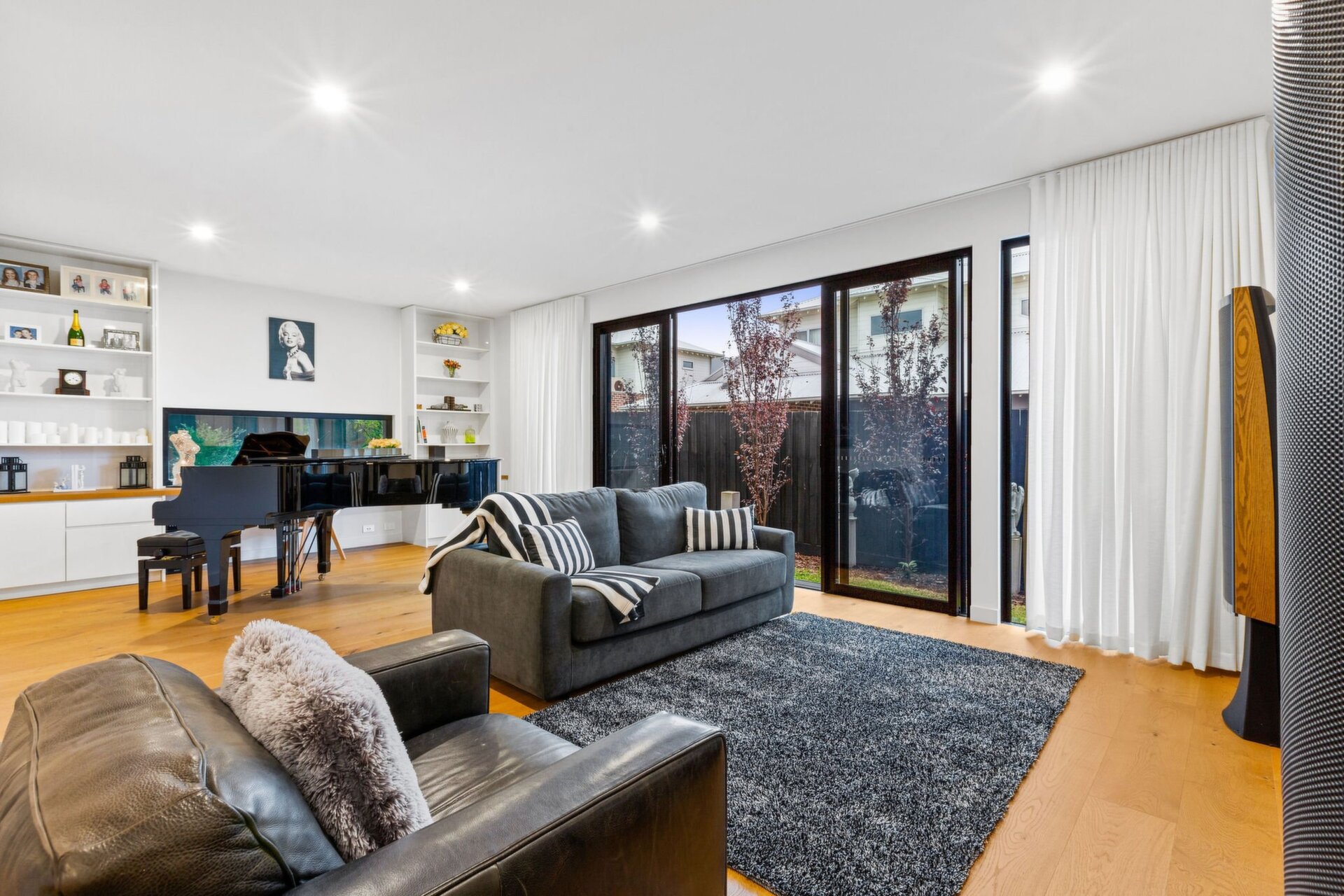 2/656 Esplanade, Mornington Sold by Abode Peninsula - image 1