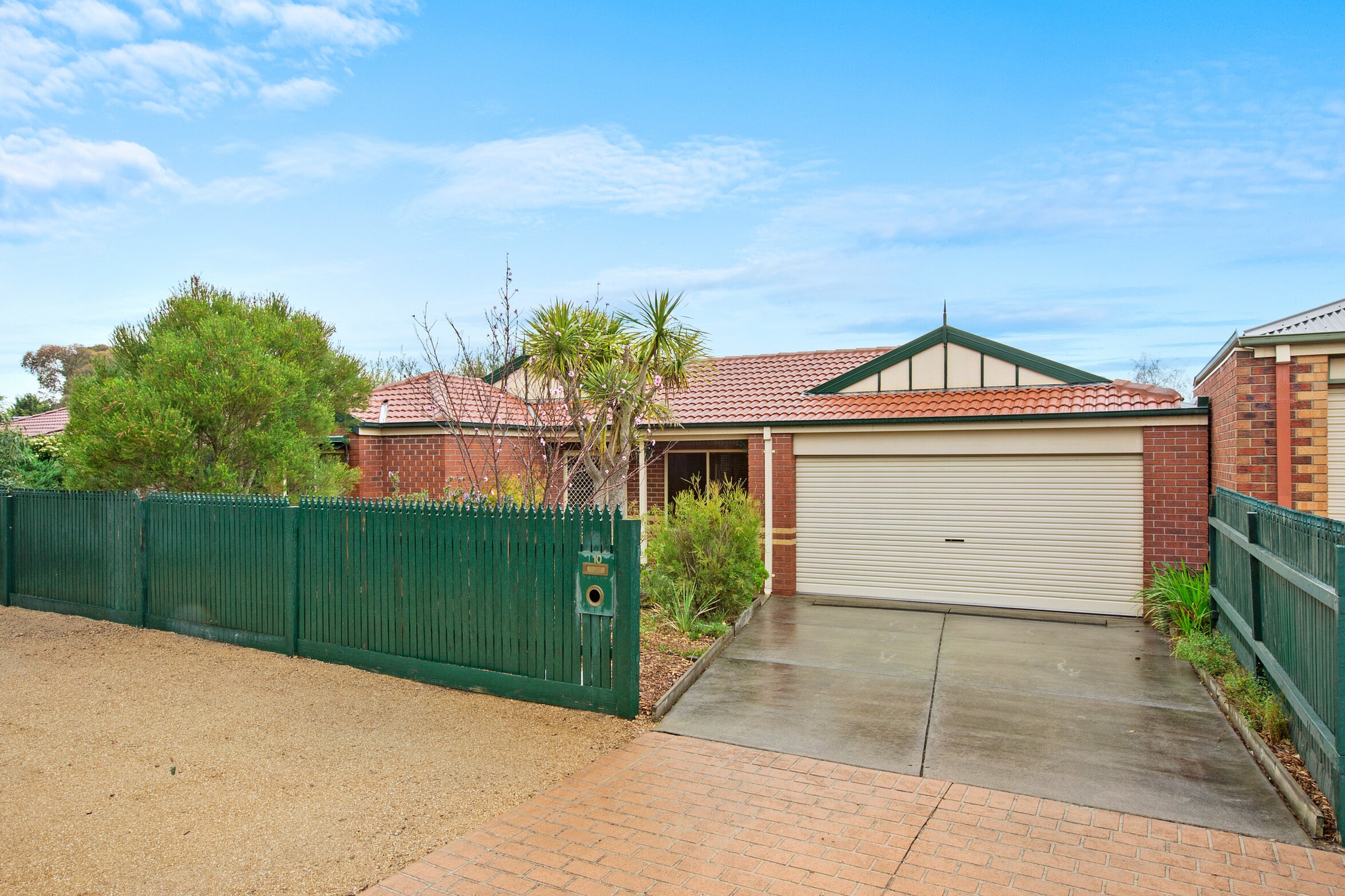 10 Caversham Drive, Mornington Leased by Abode Peninsula - image 1