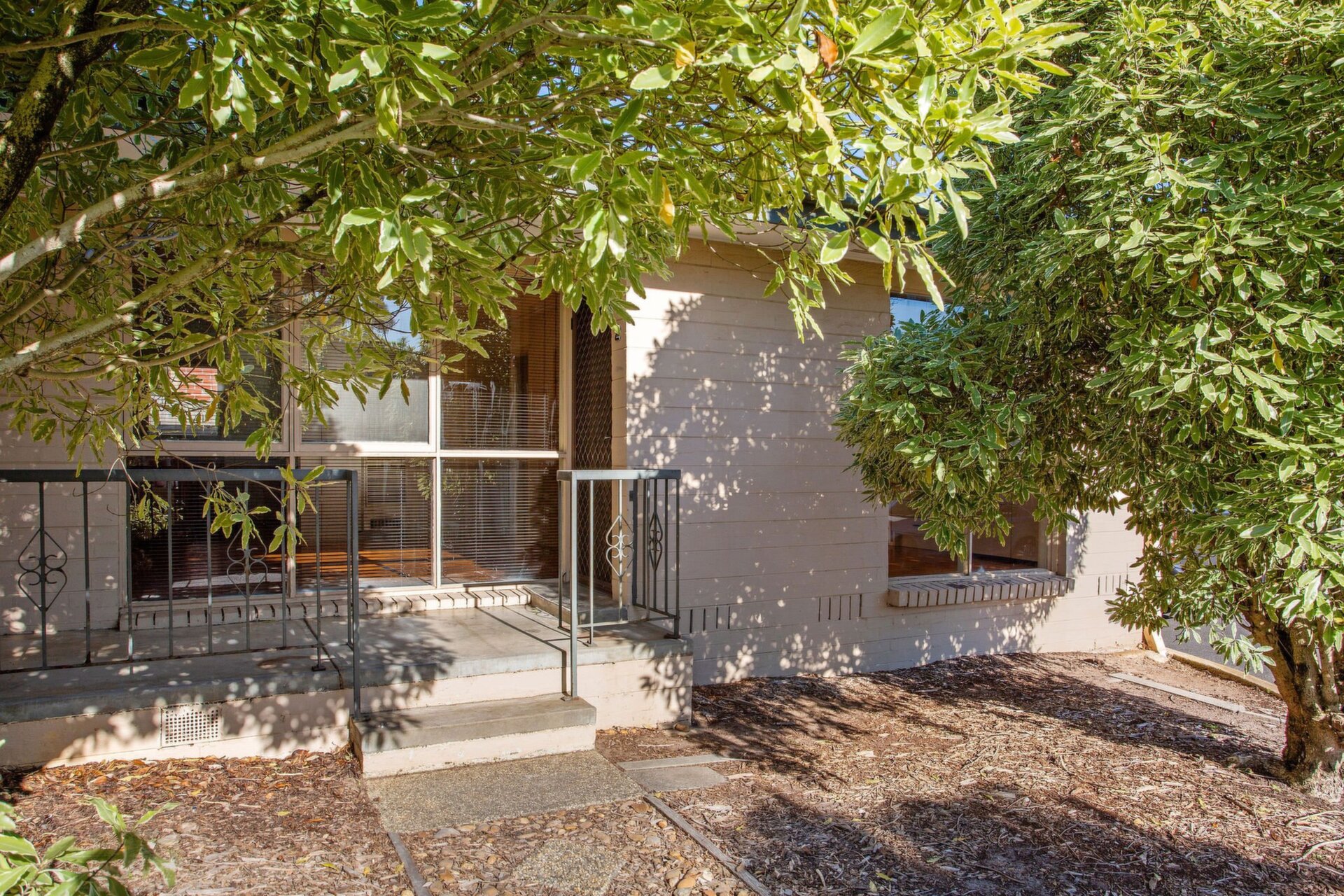 2/823 Nepean Highway, Mornington Sold by Abode Peninsula - image 1