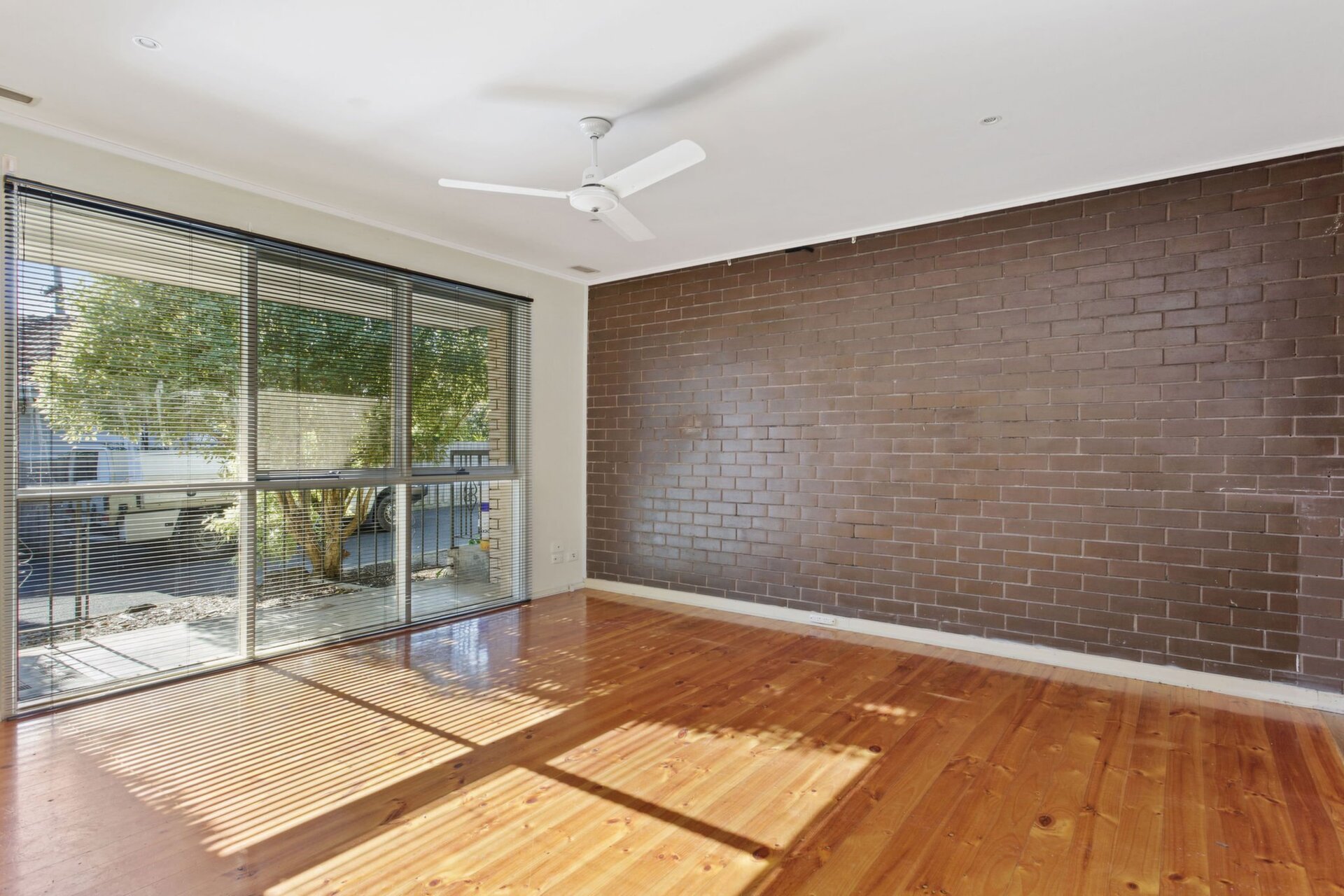 2/823 Nepean Highway, Mornington Sold by Abode Peninsula - image 1