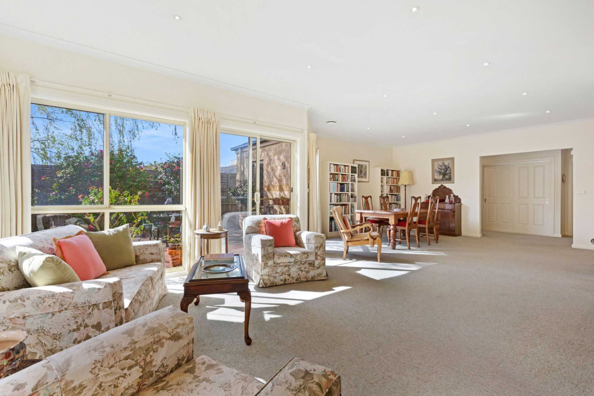 2/11 Kooyonga Grove, Mornington Sold by Abode Peninsula - image 1