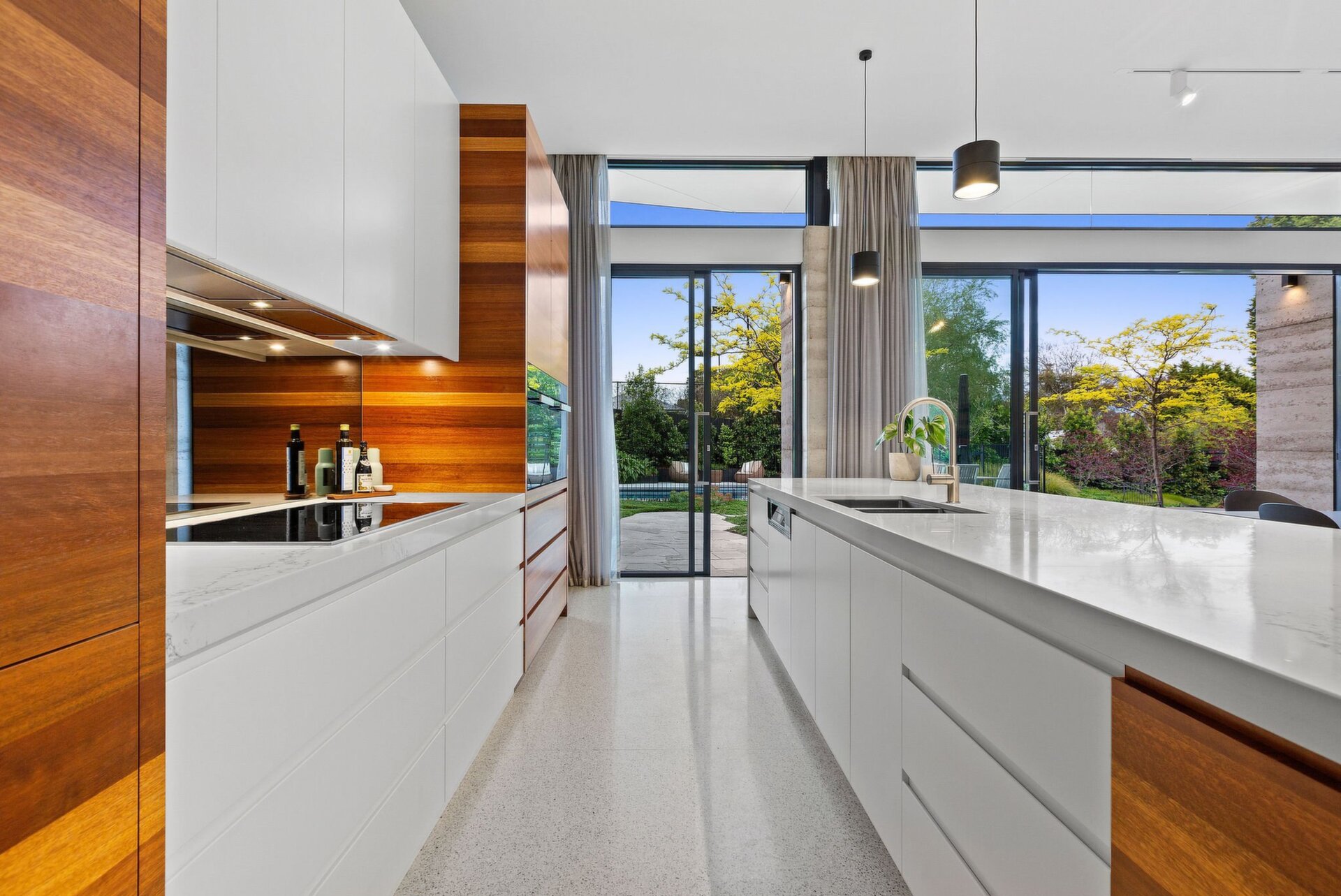 2 Archer Close, Mount Eliza Sold by Abode Peninsula - image 1