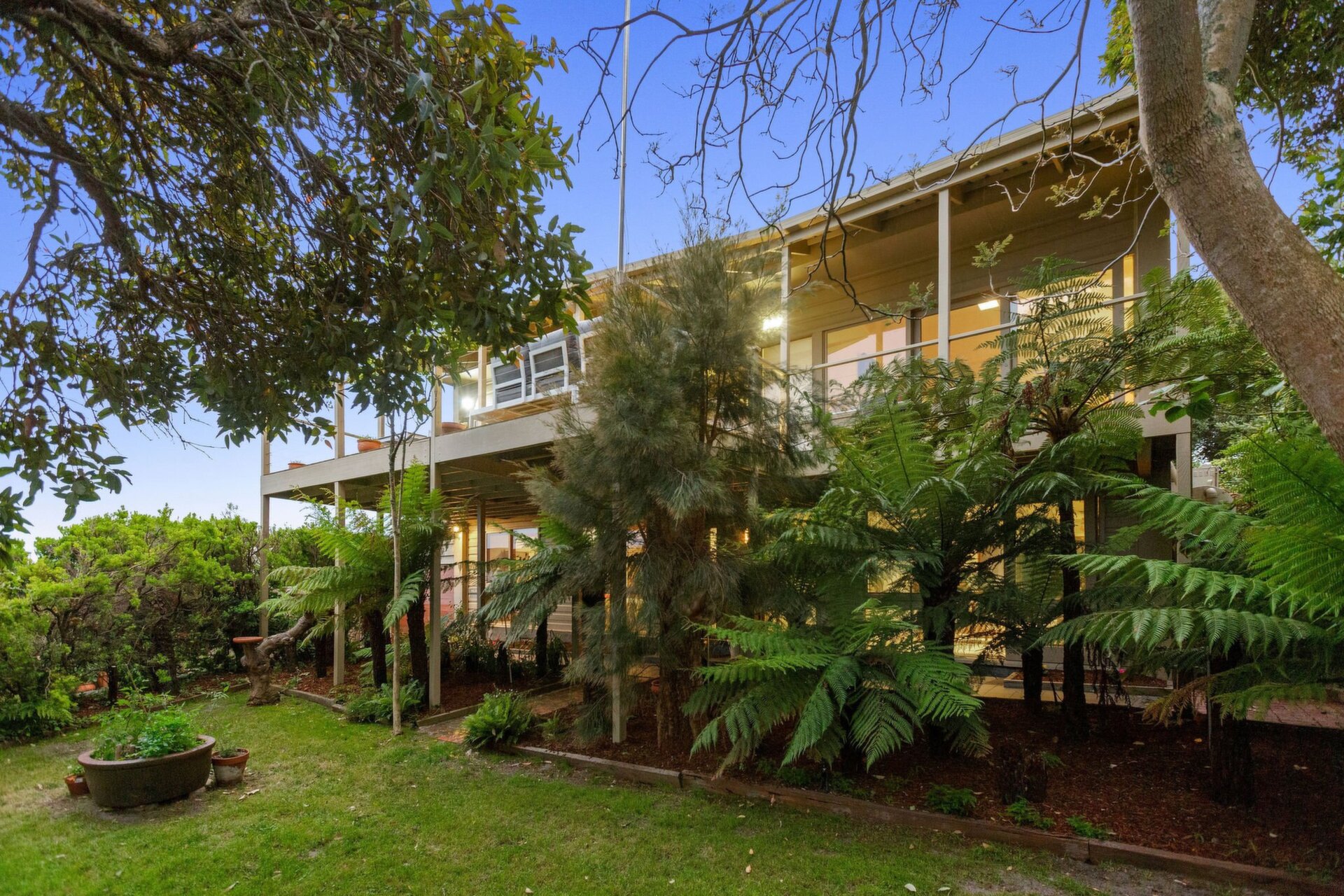 1 Sunshine Drive, Mount Martha Sold by Abode Peninsula - image 1