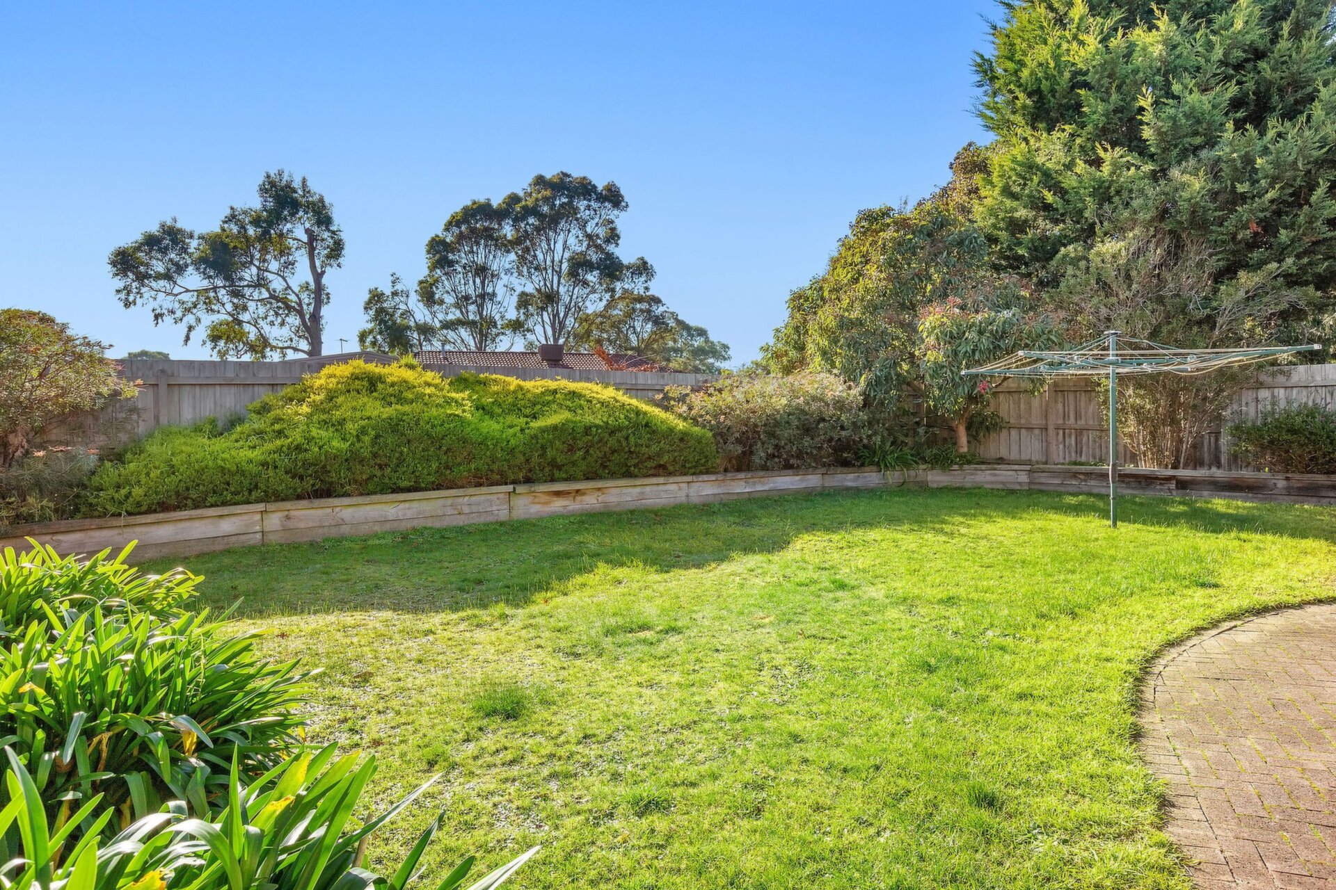 79 Bungower Road, Mornington Leased by Abode Peninsula - image 1