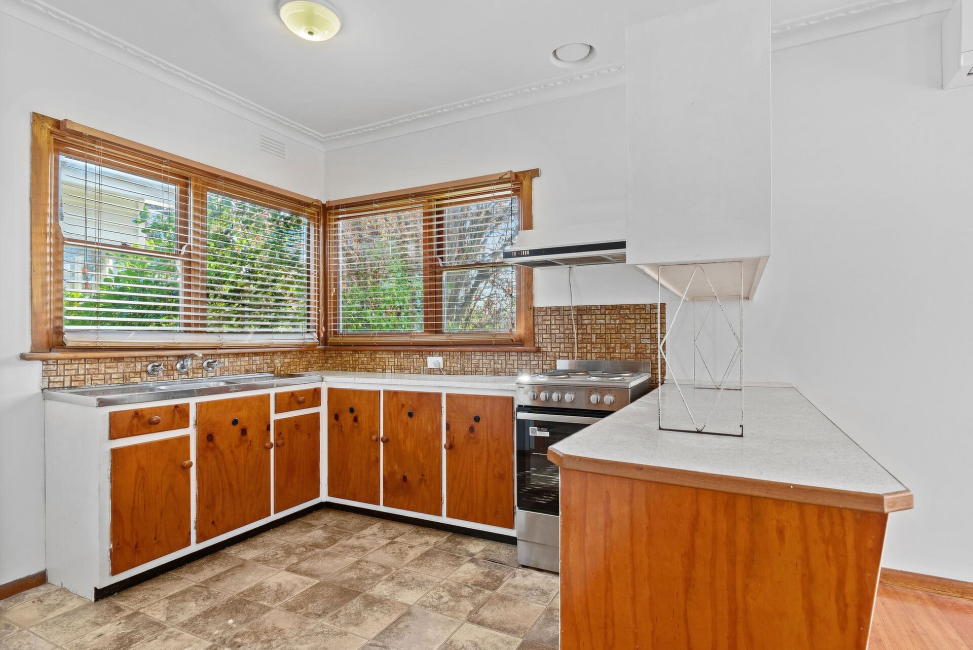 88 Eighth Avenue, Rosebud Leased by Abode Peninsula - image 1