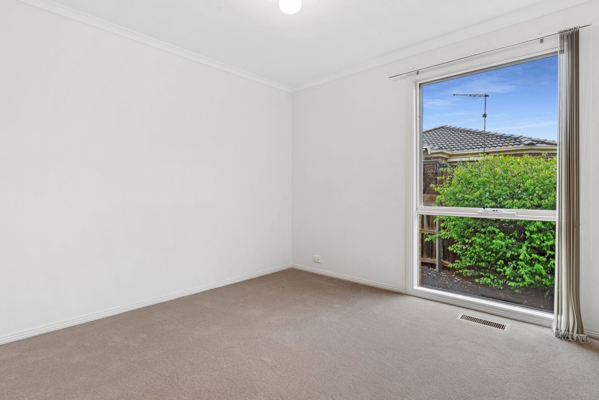 4 Pender Avenue, Mornington Leased by Abode Peninsula - image 1