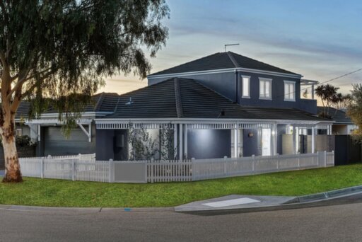 10 Marine Avenue, Mornington Sold by Abode Peninsula