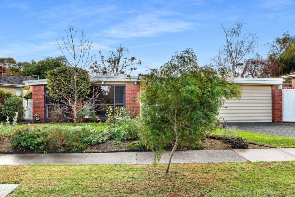 25 Naranga Crescent, Frankston Leased by Abode Peninsula