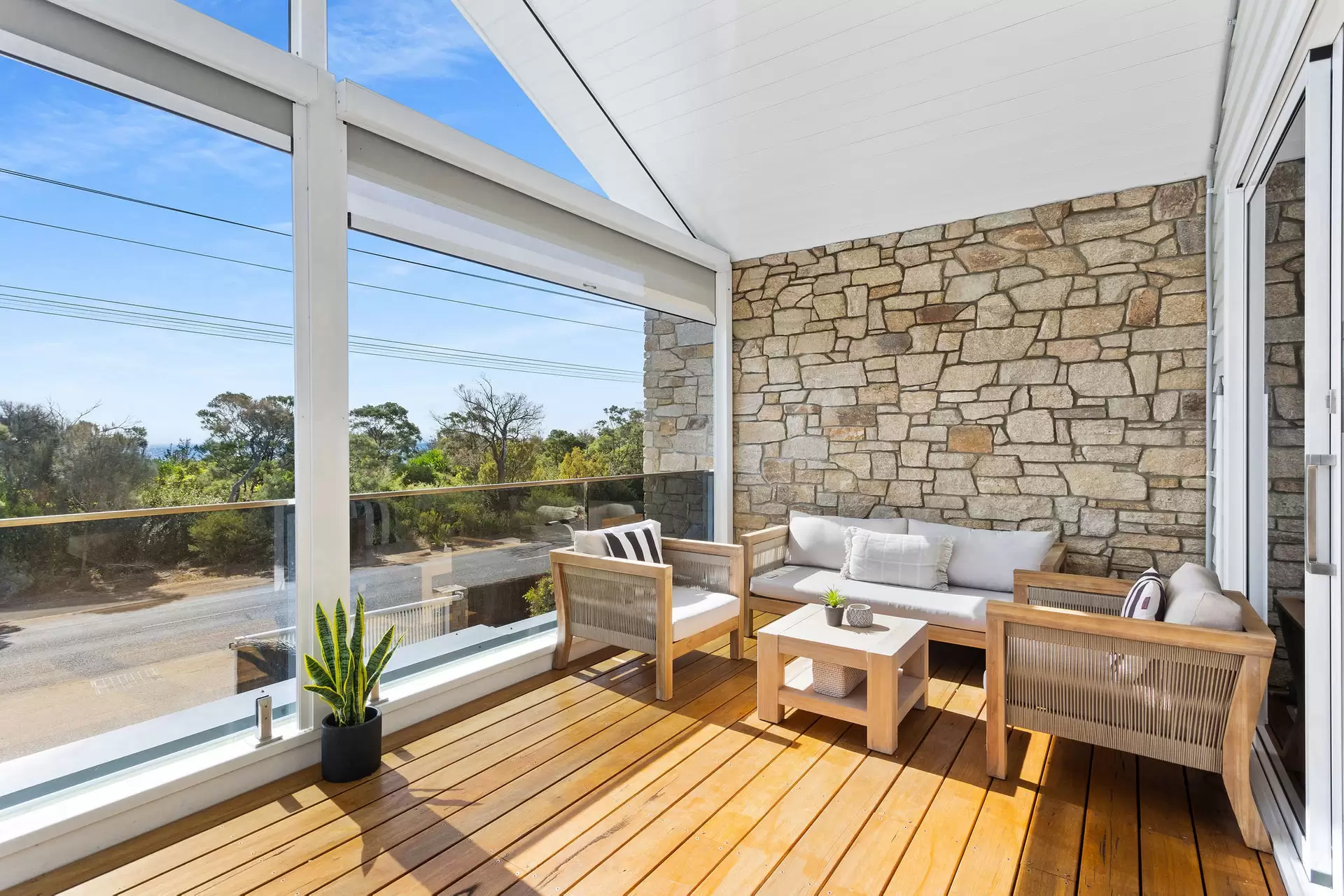 577 Esplanade, Mount Martha Sold by Abode Peninsula - image 1