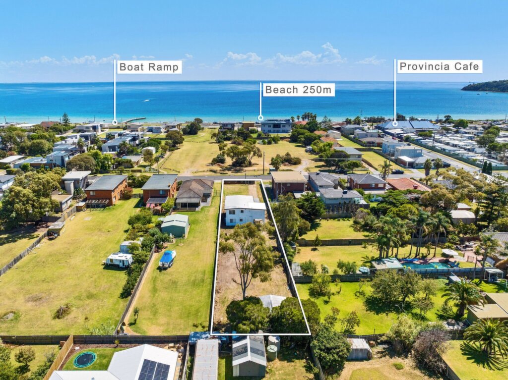 206 Dromana Parade, Safety Beach Sold by Abode Peninsula