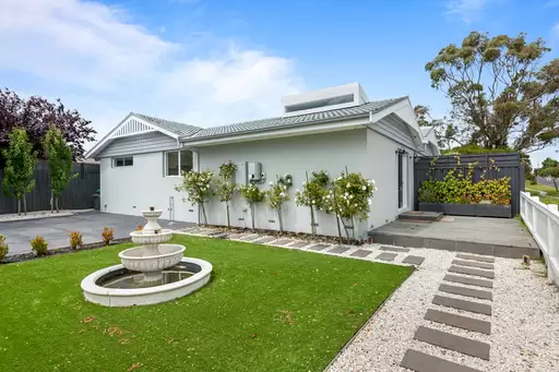 2 Indura Street, Mount Martha For Lease by Abode Peninsula