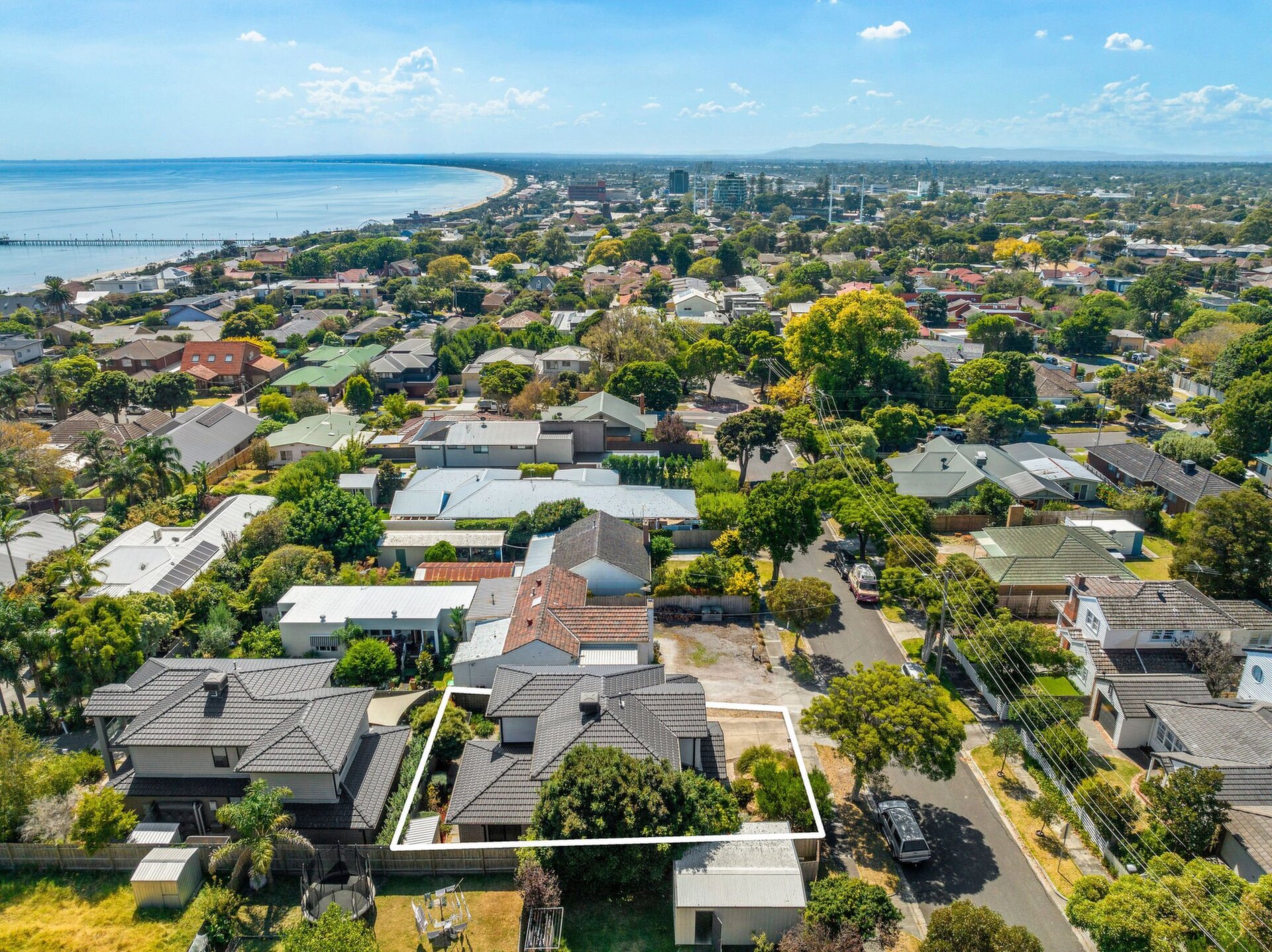 1 Geofrey Street, Frankston Sold by Abode Peninsula - image 1