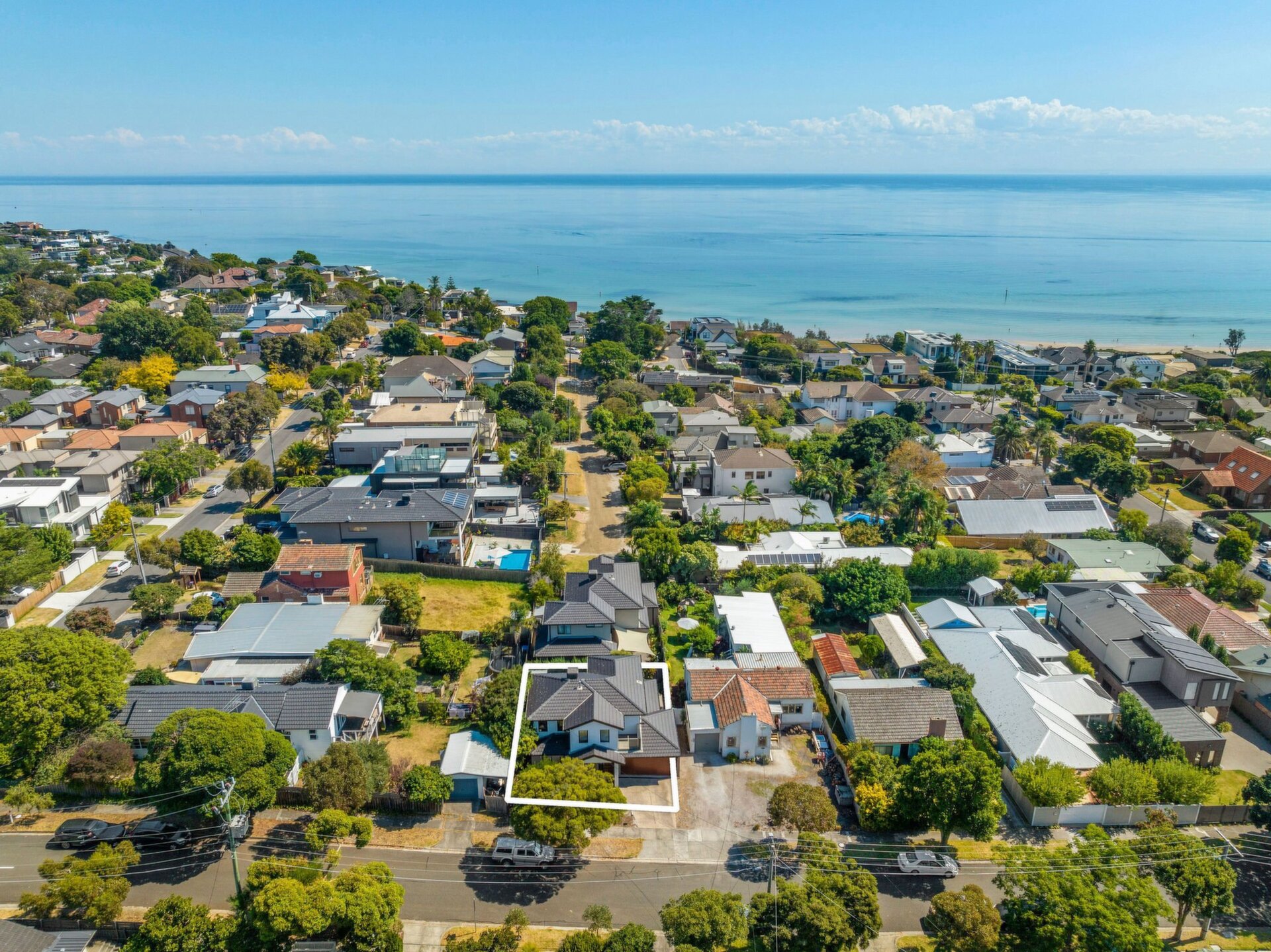 1 Geofrey Street, Frankston Sold by Abode Peninsula - image 1