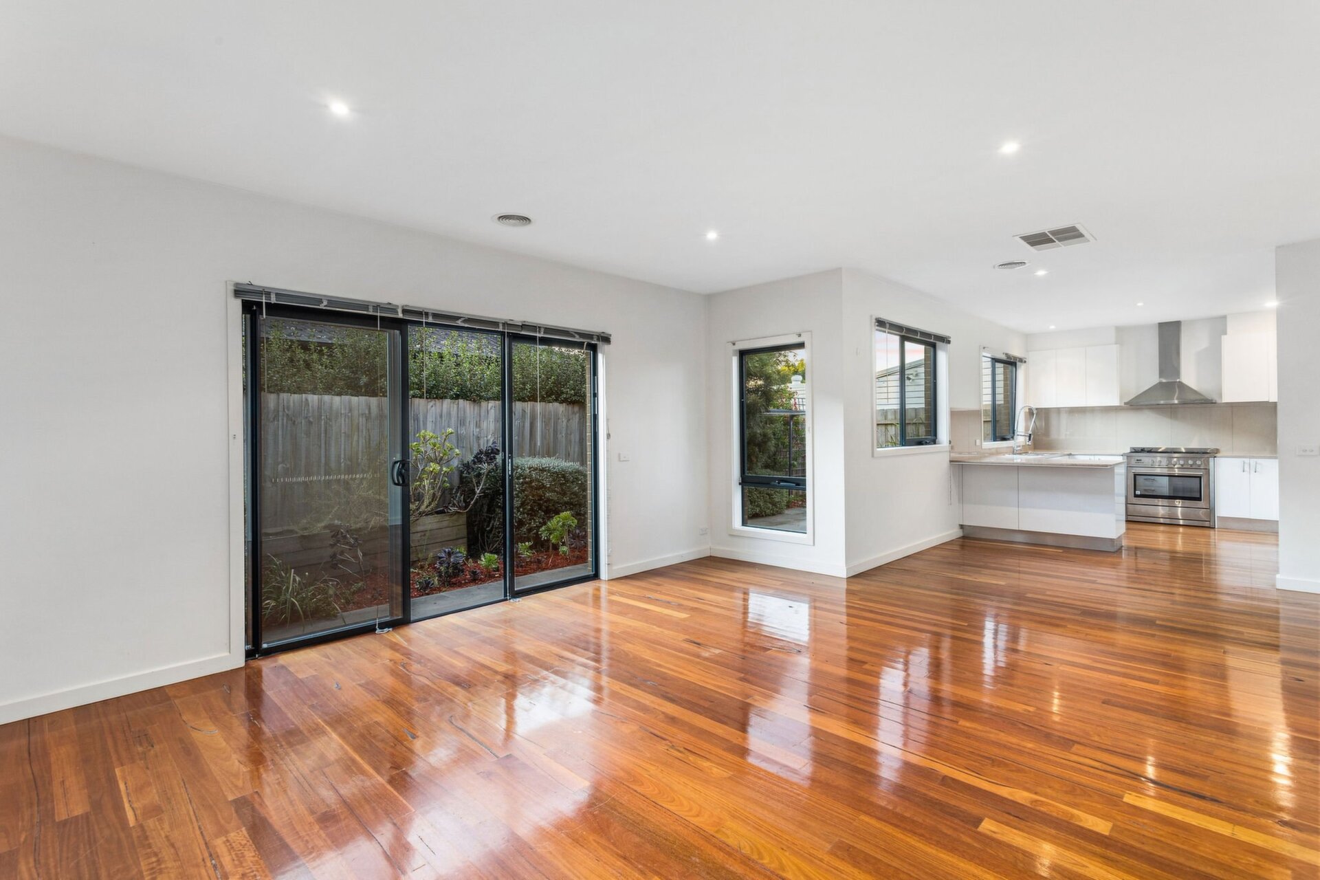 1 Geofrey Street, Frankston Sold by Abode Peninsula - image 1