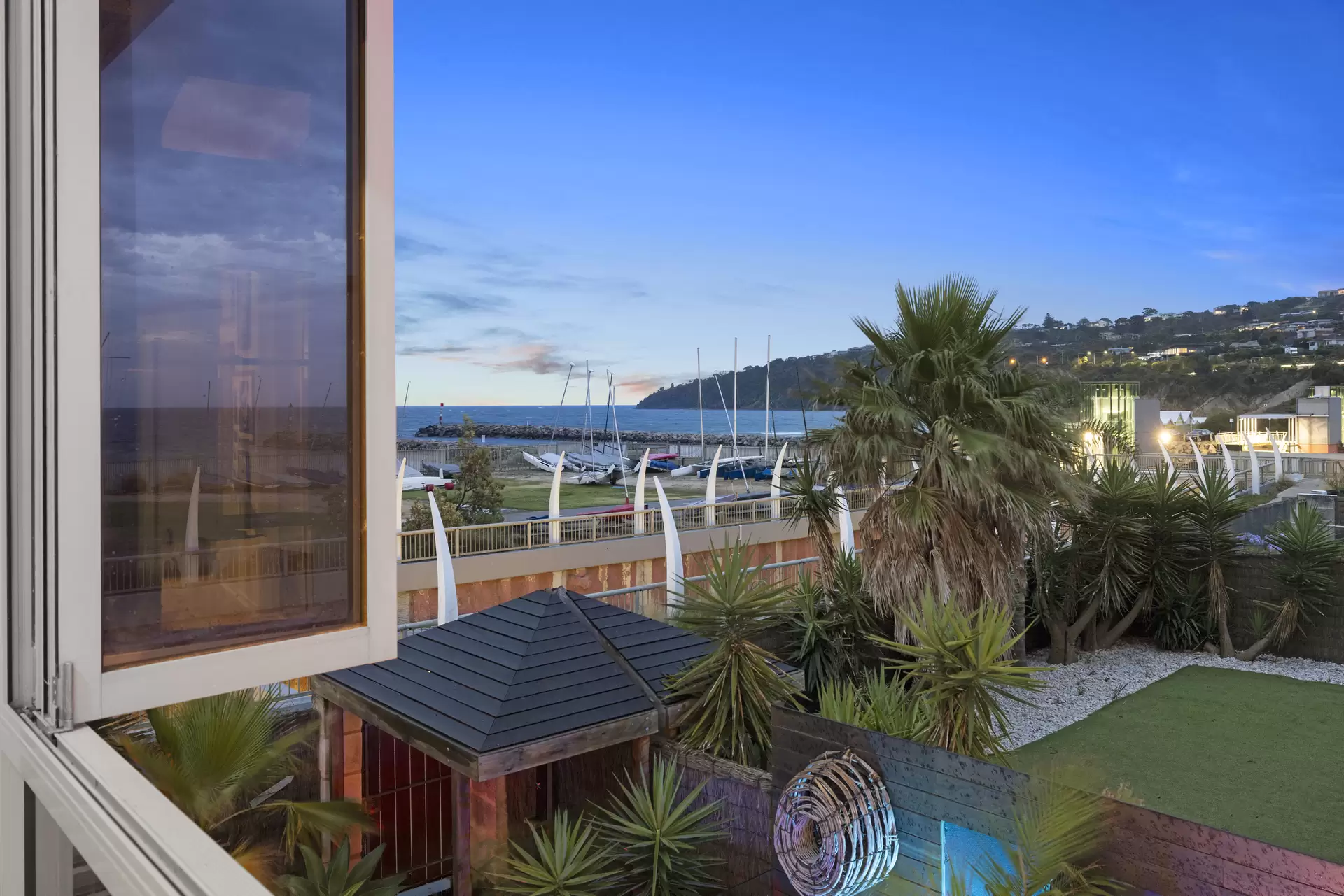 5 Seaspray Close, Safety Beach Sold by Abode Peninsula - image 1