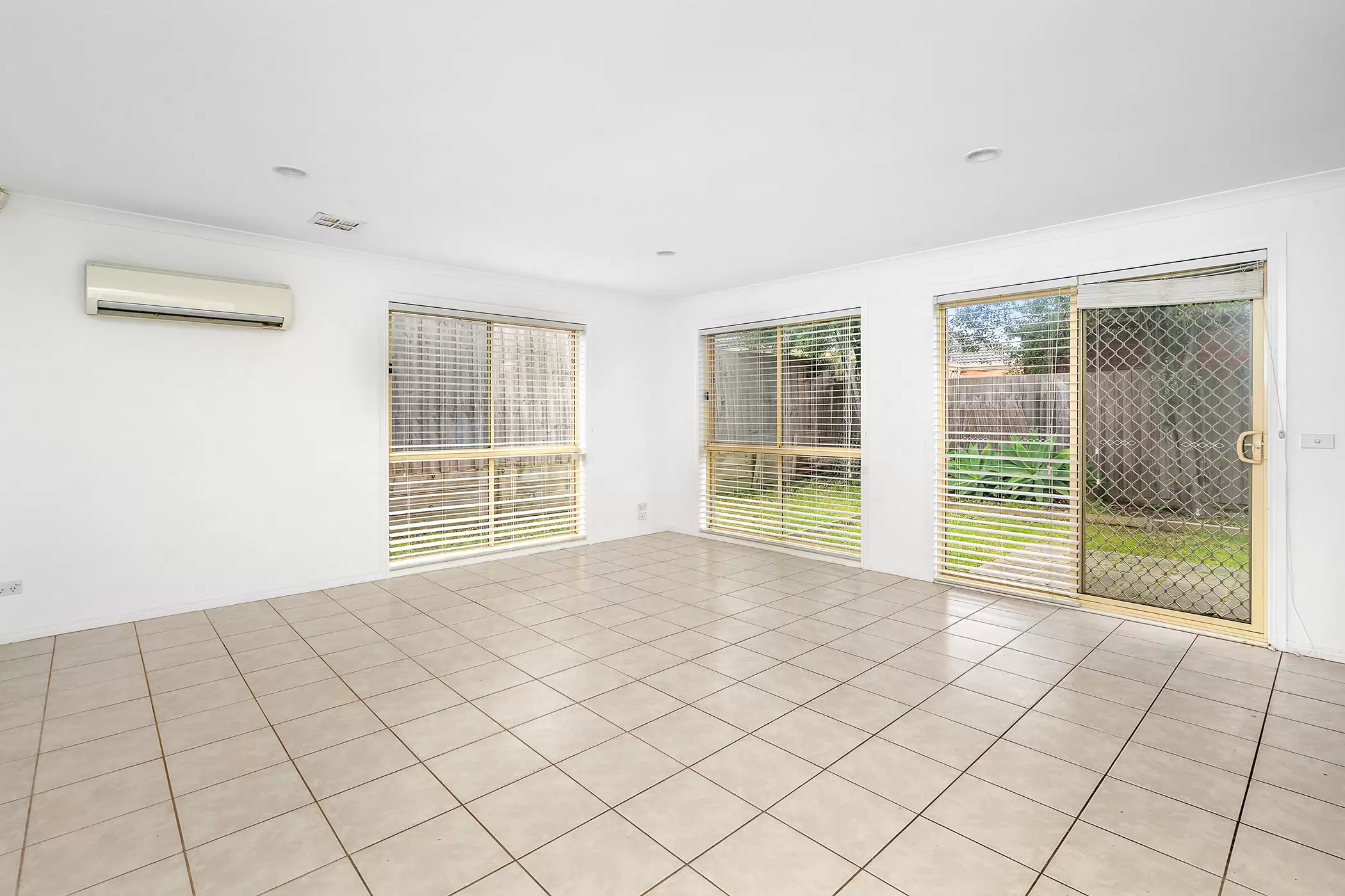 4 Meadow Crest Circuit, Mount Martha For Lease by Abode Peninsula - image 3