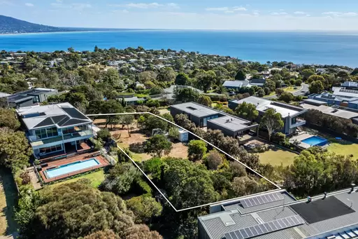 63 Stanley Crescent, Mount Martha For Sale by Abode Peninsula