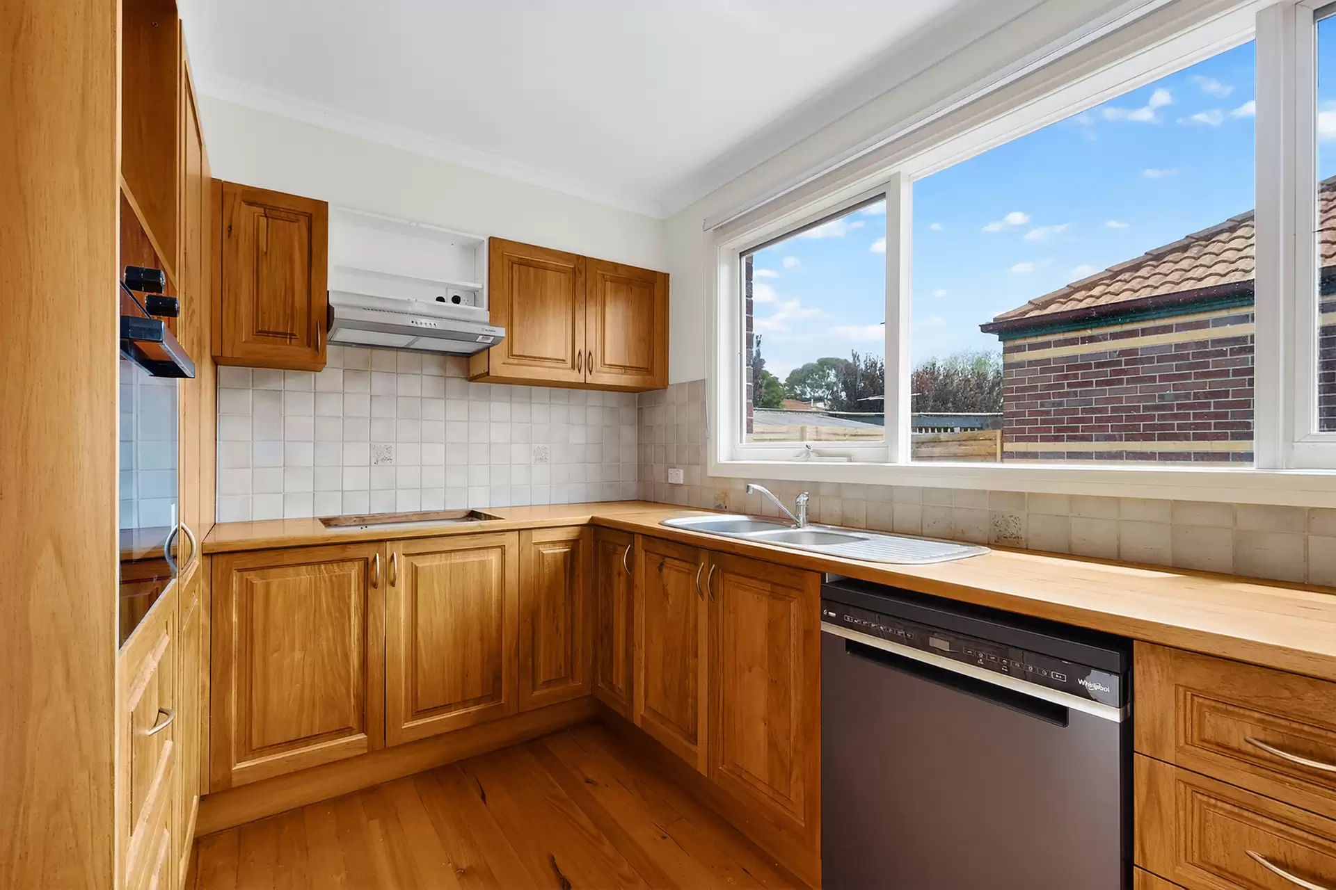 11 Edward Street, Mordialloc Leased by Abode Peninsula - image 1