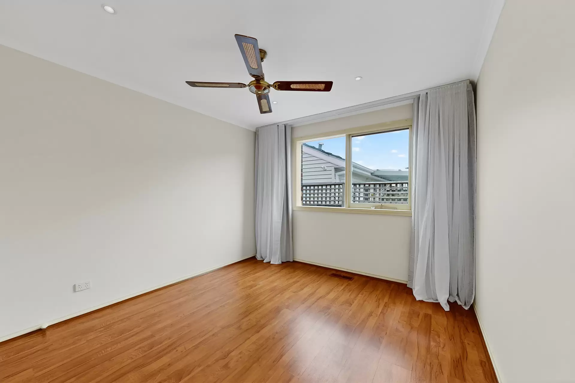 11 Edward Street, Mordialloc Leased by Abode Peninsula - image 1