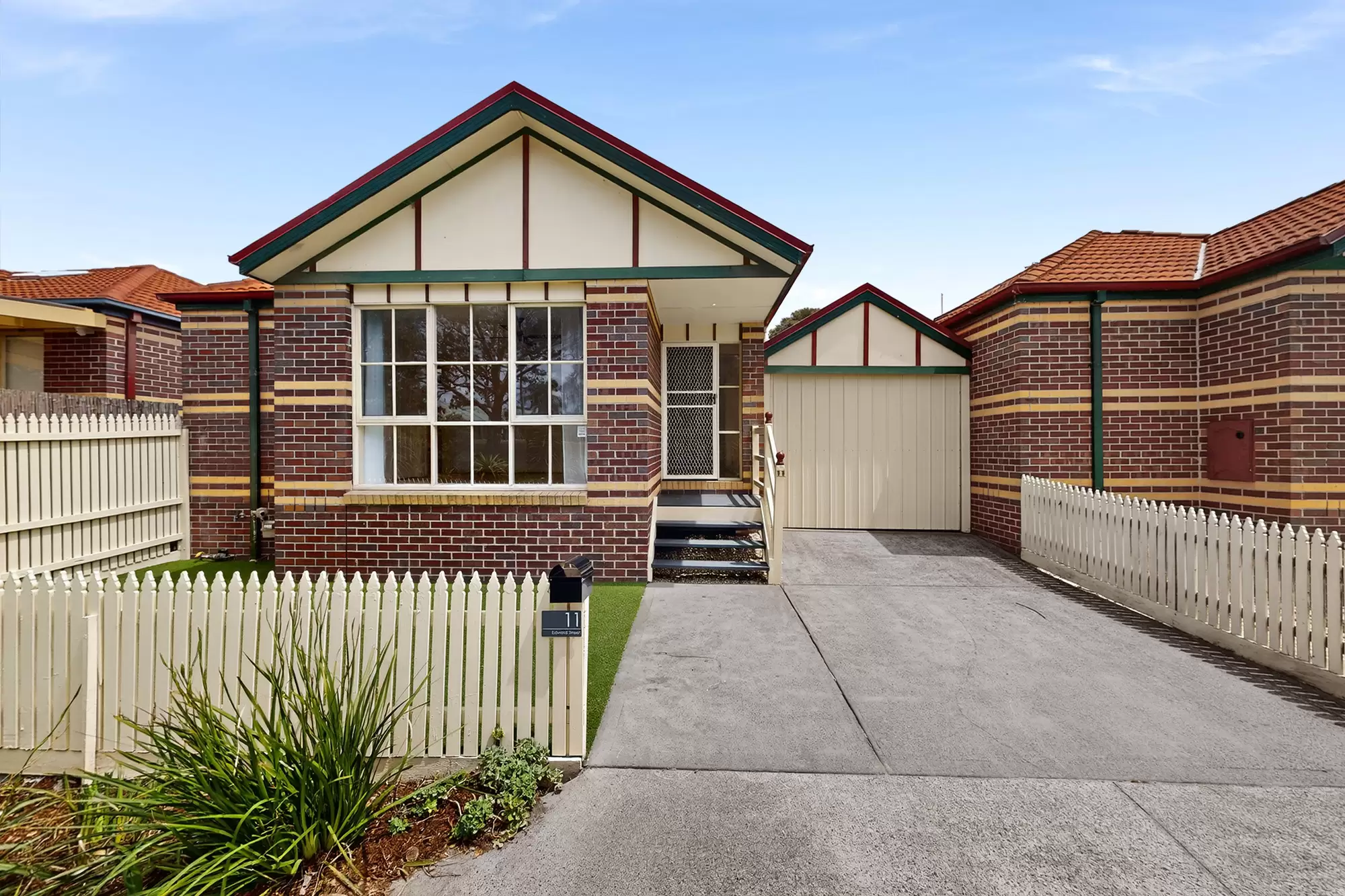 11 Edward Street, Mordialloc Leased by Abode Peninsula - image 1